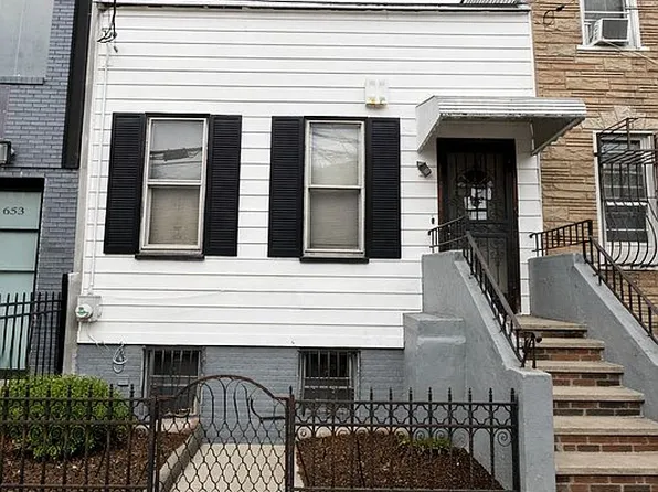 655 Maple St, Brooklyn, NY 11203