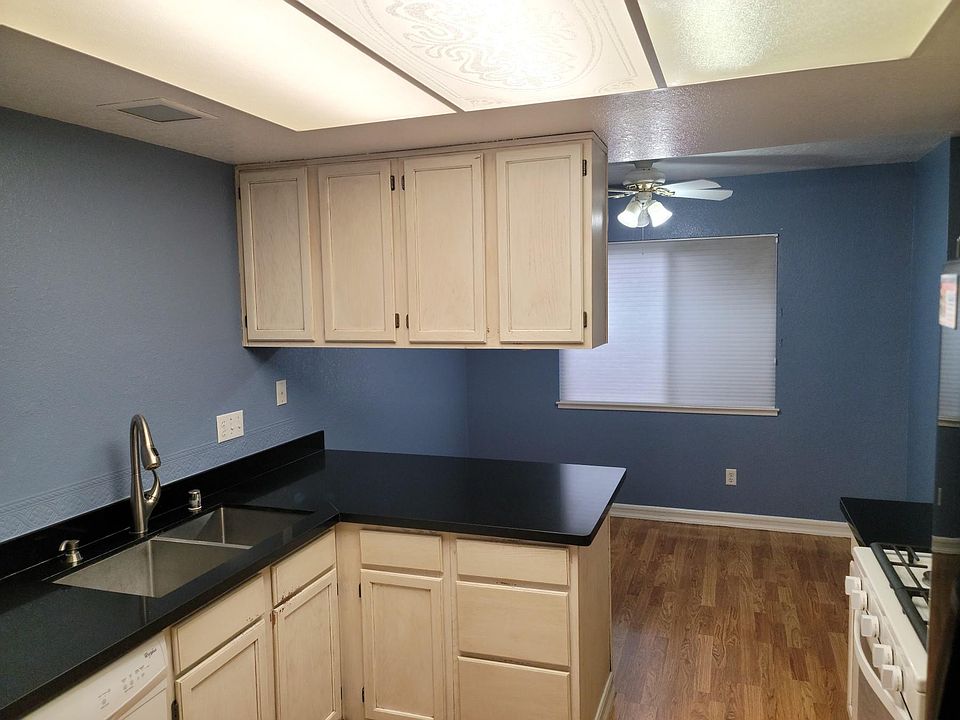 1st image of 87 Saddletree Ct