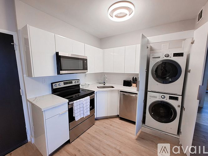 1st image of 14000 Biscayne Blvd #2