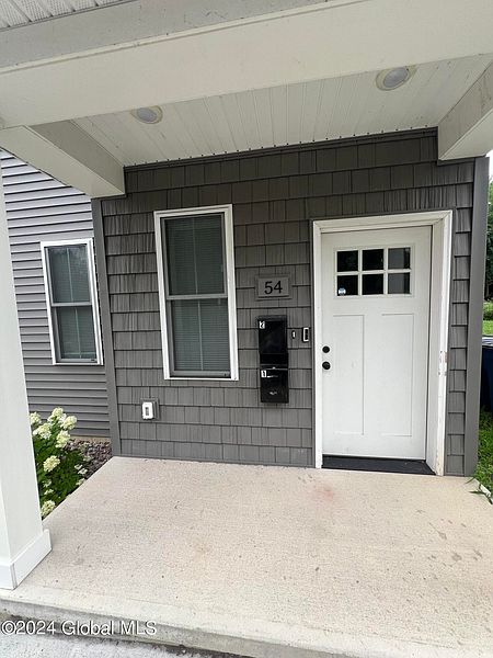 4th image of 54 Ontario Street