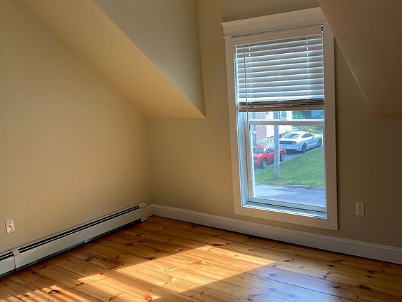 5th image of 207 Pine St #B