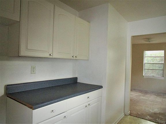 5th image of 1007 Fremont Ave