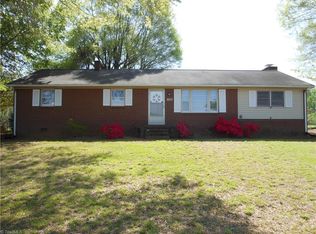 1086 Concrete Works Rd, Winston Salem, NC 27107