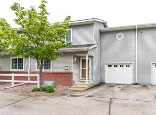 806 Cedar Dr APT D, La Crescent, MN 55947