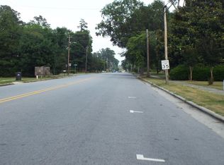 409 E Main St, Rowland, NC 28383