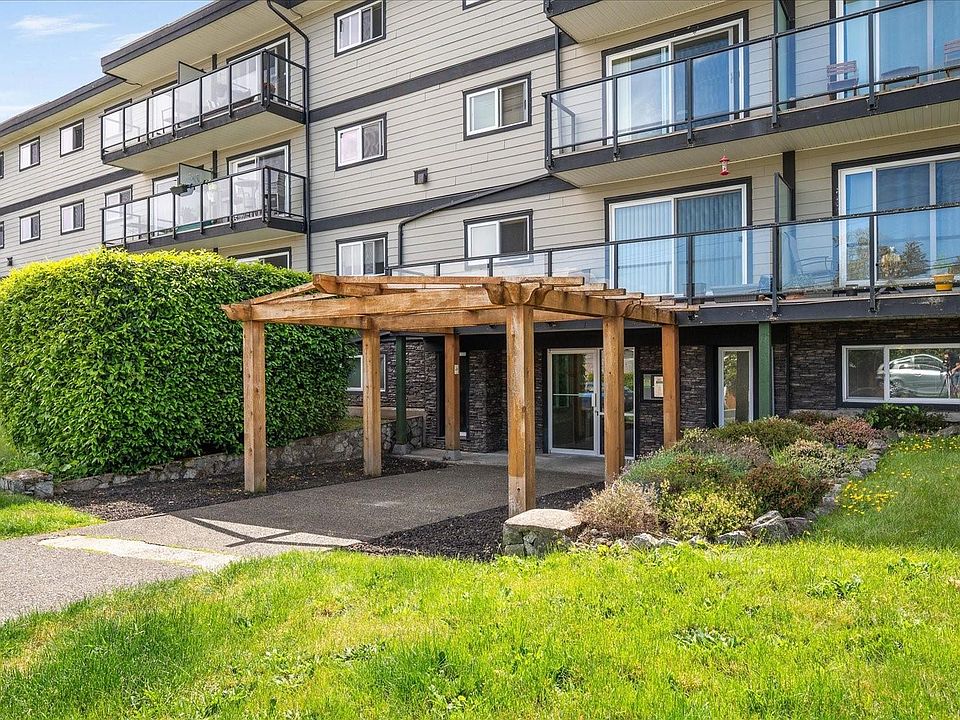 1st image of 218 Bayview Ave #112