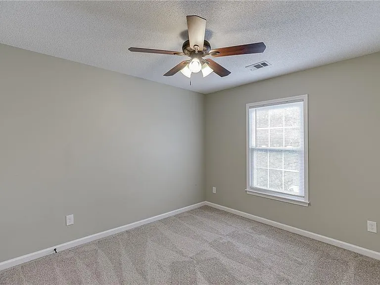 305 Leatherman Ct — Photo 33