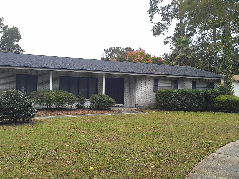 1st image of 5628 Robert Scott Dr N