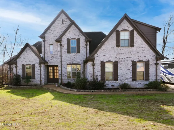 4809 Bakersfield Dr, Nesbit, MS 38651