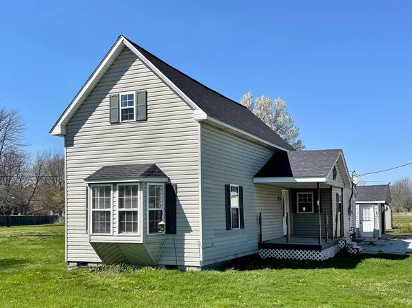 114 W Meridian Rd, Sharpsville, IN 46068