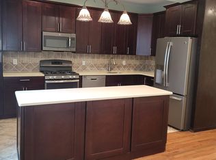 27 Pine St, Brooklyn, NY 11208