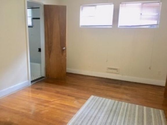 4th image of 3230 W Grace St APT 5
