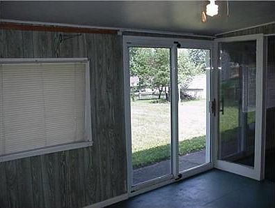 5th image of 221 Floyd Ave