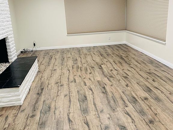 5th image of 1101 S Montezuma Way