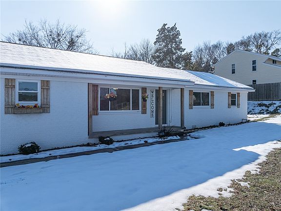 4th image of 1704 Parkview St