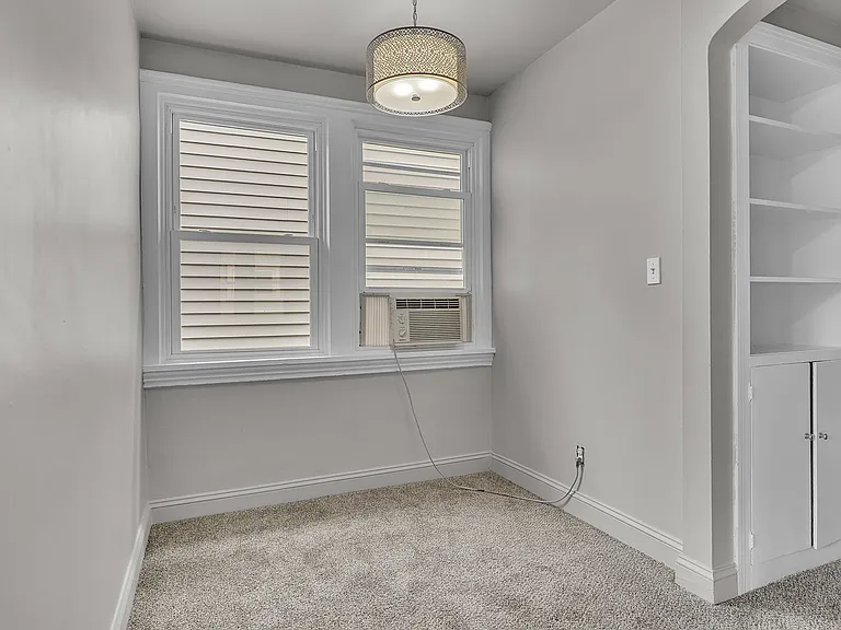 144 Saint James Pl — Photo 7