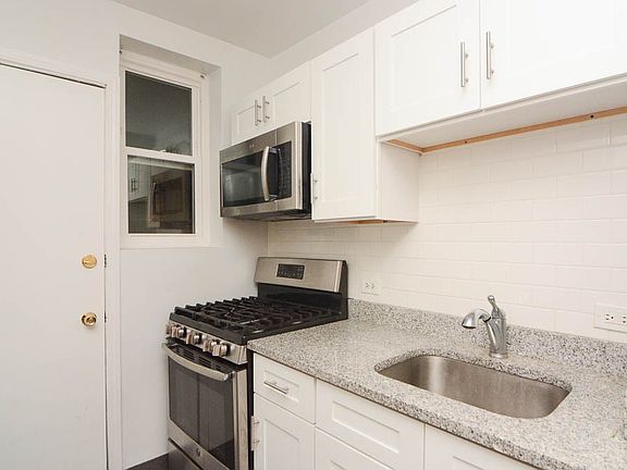3rd image of 2359 N Drake Ave Floor 3