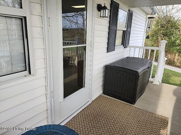 5th image of 1135 Jackson Ridge Rd