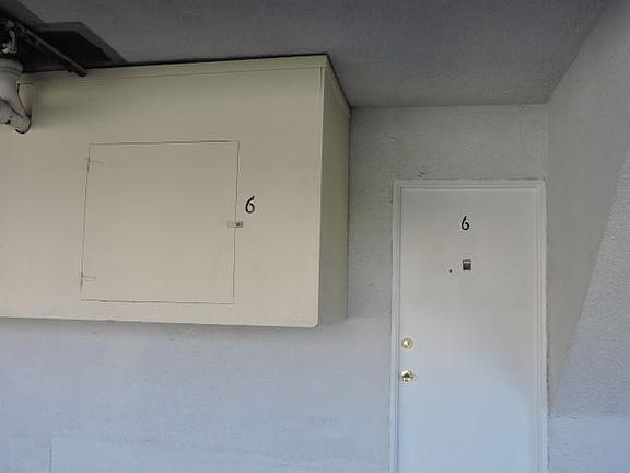 3rd image of 1035 Magnolia Ave APT 2