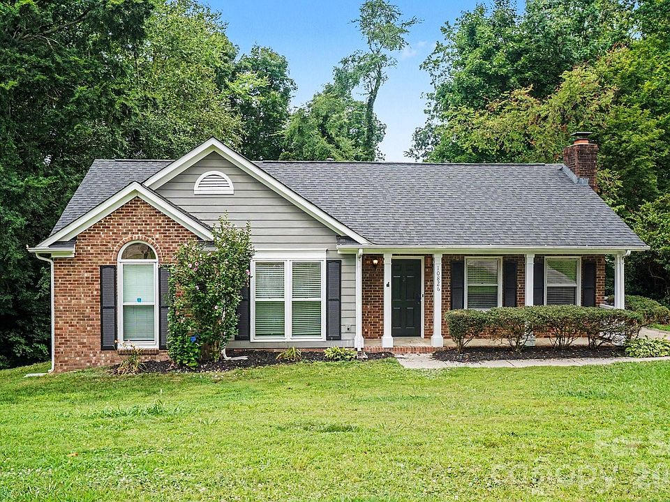 1st image of 10826 Hunters Trace Ct