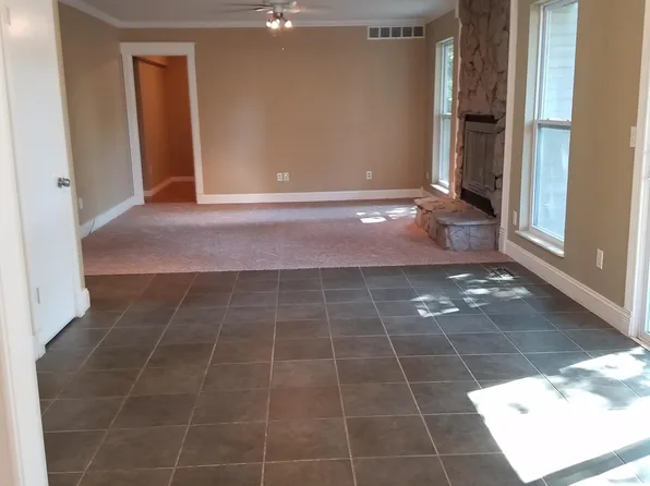 10209 W Carr St, Wichita, KS 67209