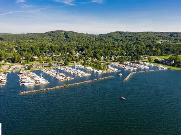 448 Front St, Boyne City, MI 49712