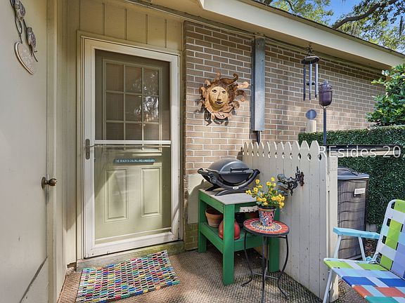 3rd image of 217 Cordillo Parkway UNIT B4