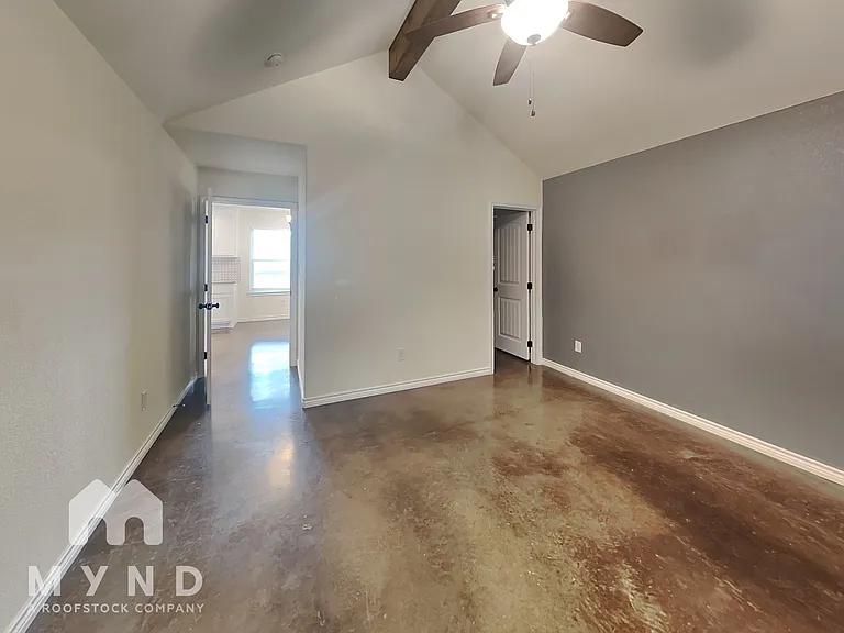 2715 San Gabriel Dr — Photo 15