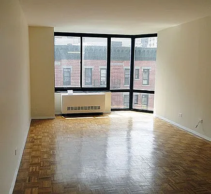 Rented by Boulevard Residentials | media 25