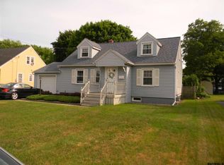 2055 Careleon Rd, Schenectady, NY 12303