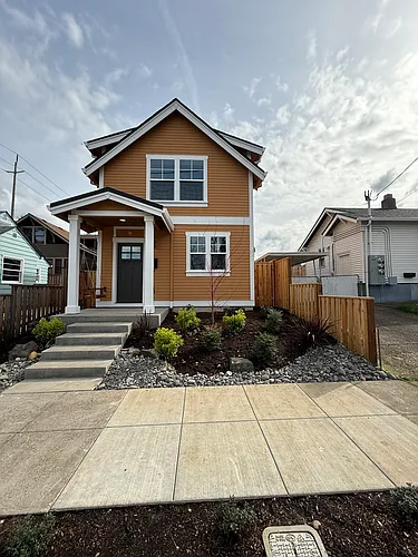 8 N Morgan St #B Photo 1