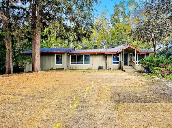 26654 W Woodland Ave, Antioch, IL 60002