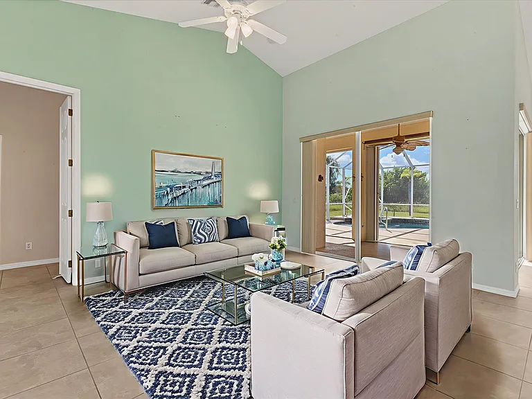 15077 Acorn Cir — Photo 3