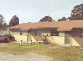 110 School St, Tabor City, NC 28463