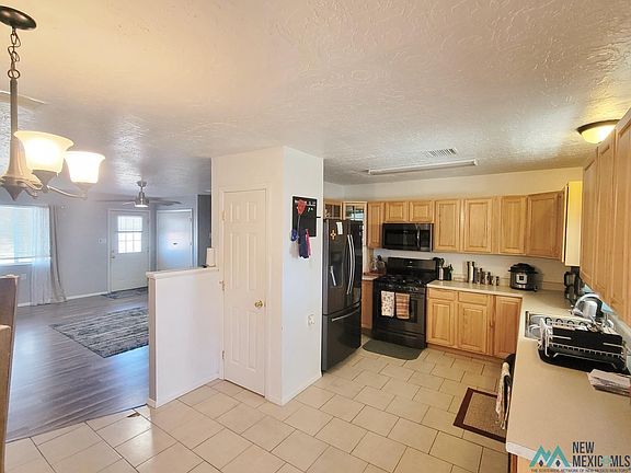 5th image of 913 Palo Verde St
