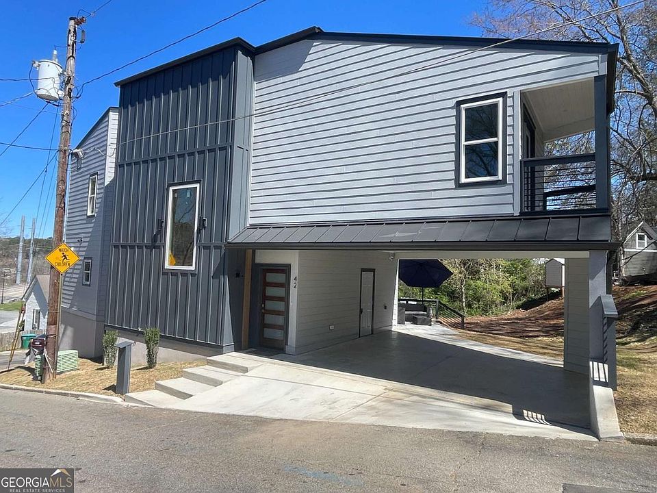 1st image of 42 Riverdale Cir