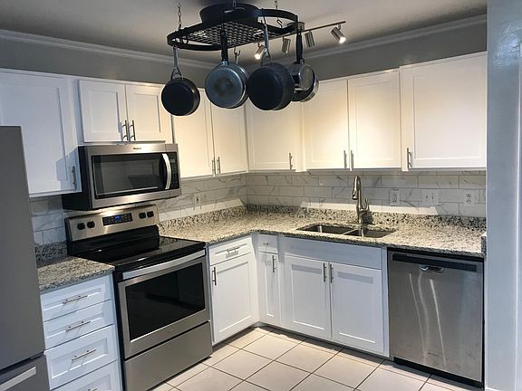 5th image of 50 Pine Ridge Trce