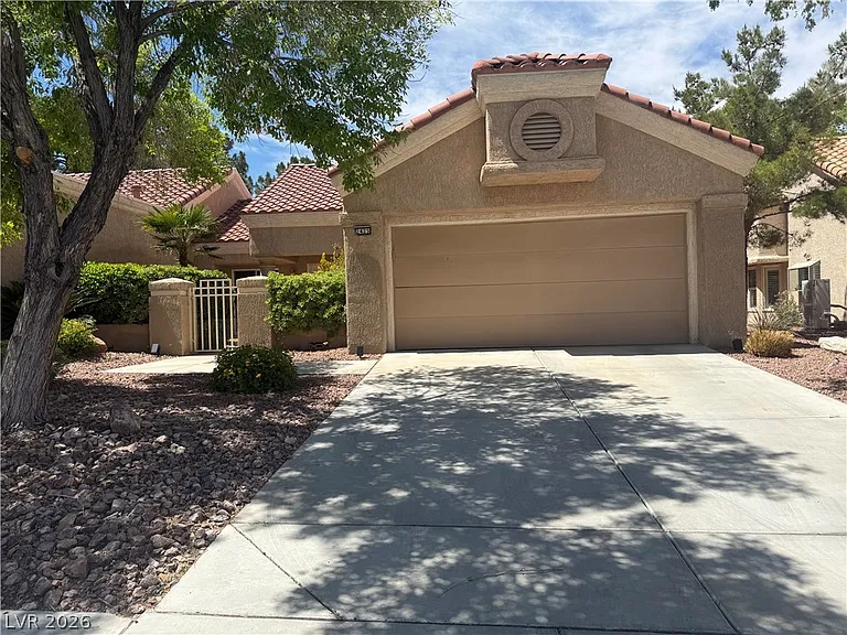 2425 Showcase Dr — Photo 48