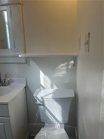 932 Jackson Ave — Photo 5