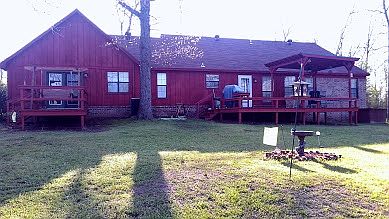 2nd image of 105 Sunny Springs Dr