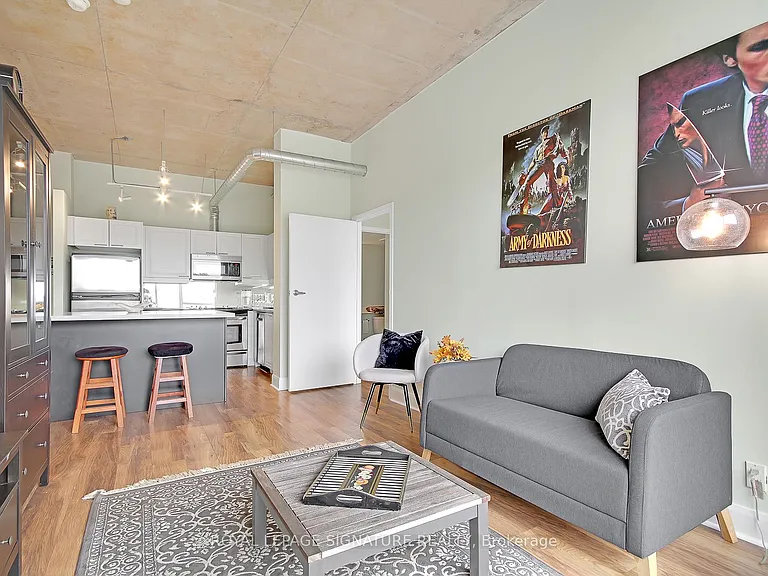 955 Queen St W #Penthouse 08 — Photo 2