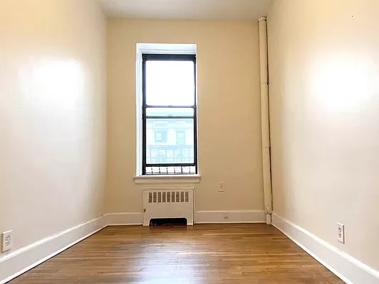 Rented by Compass | media 21