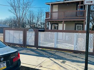 2144 Adams St, Reading, PA 19605