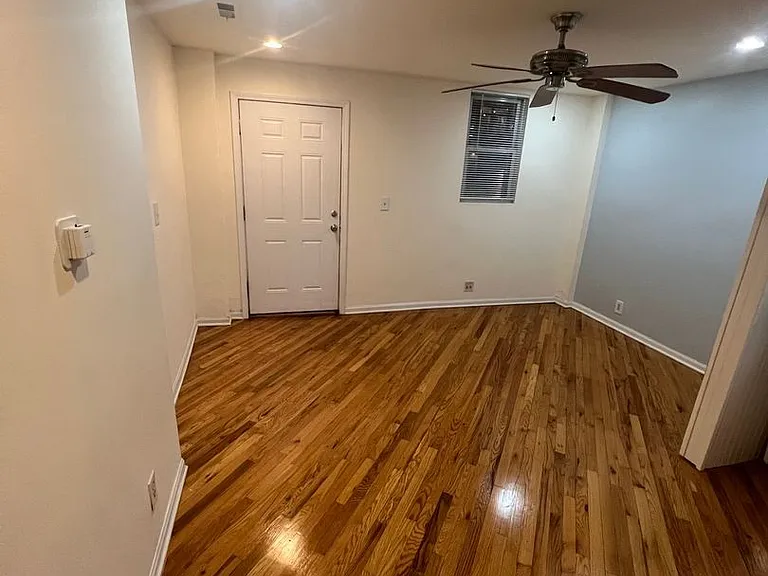1638 N Western Ave #1 — Photo 6