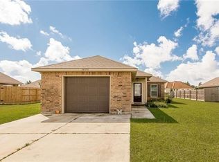 28472 Mila Ct, Ponchatoula, LA 70454