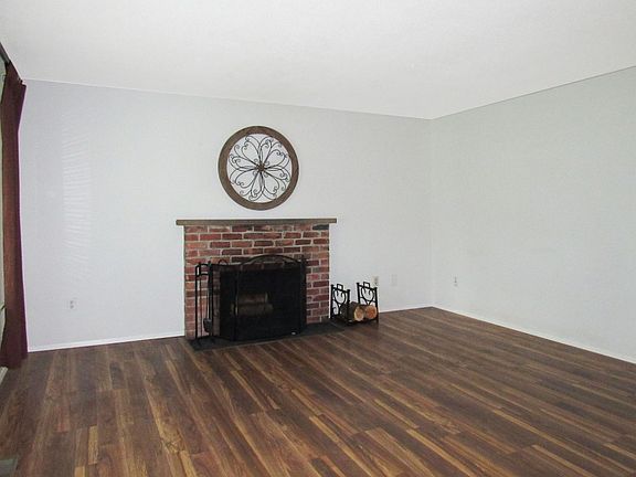 4th image of 13718 6th Avenue Ct S