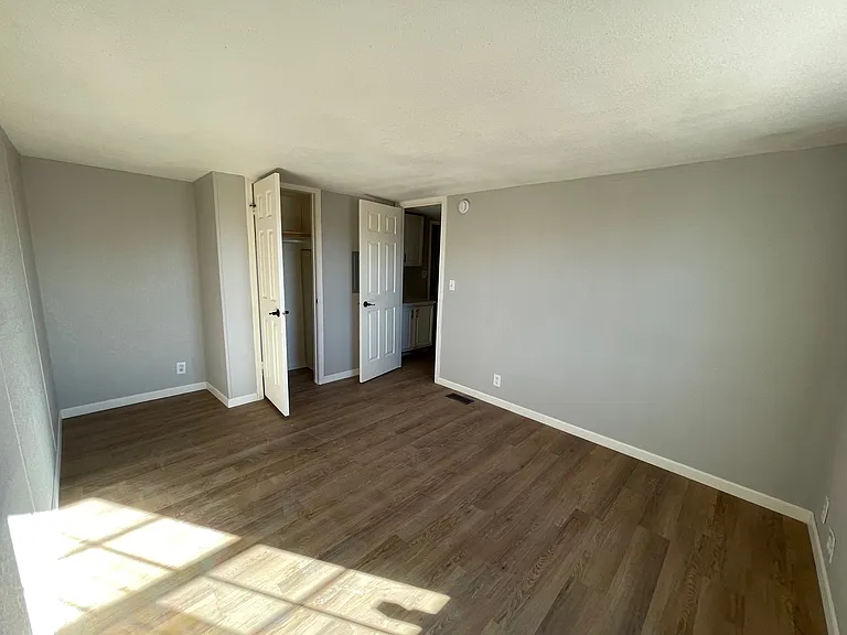 Black room, West bedroom (10'x15')