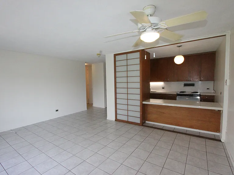 1511 Nuuanu Ave #522 — Photo 4