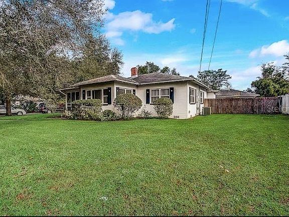 3rd image of 1401 Briercliff Dr