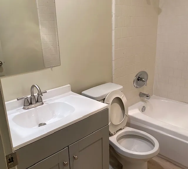 7651 Vineland Ave #106 — Photo 6